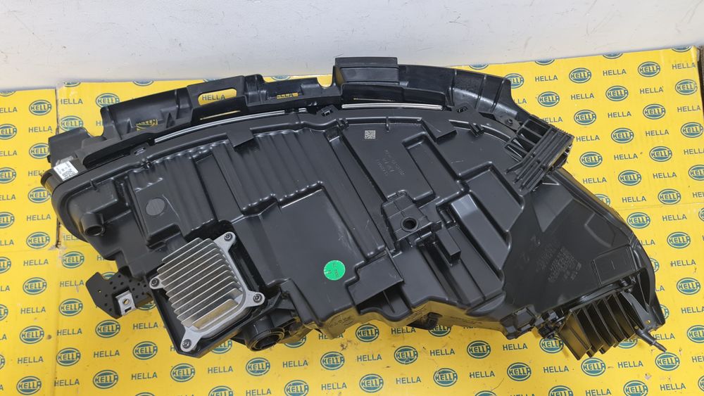 Far stanga full led adaptiv TESLA 3 Y facelift 2023+ Highland