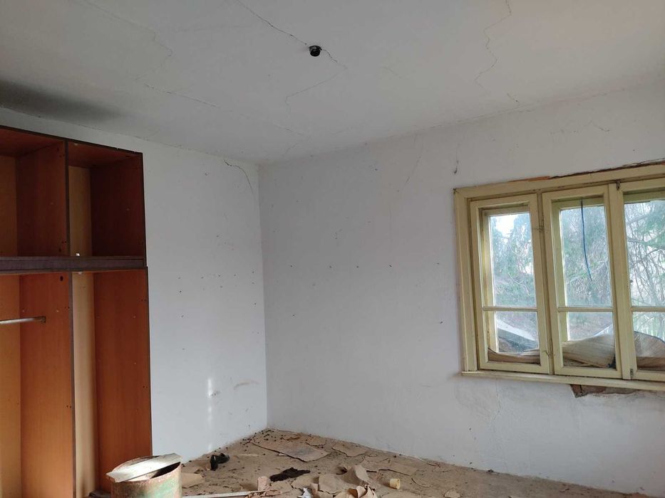 Къща с голям двор в Гешаново