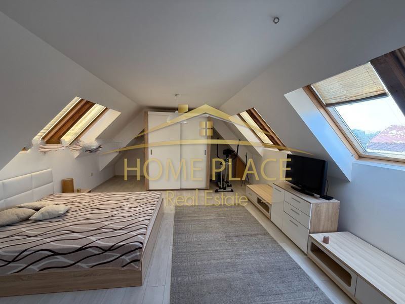 Дава се под наем Двустаен апартамент в Варна, Център - 86 кв.м за 598.23 € - Снимка #6