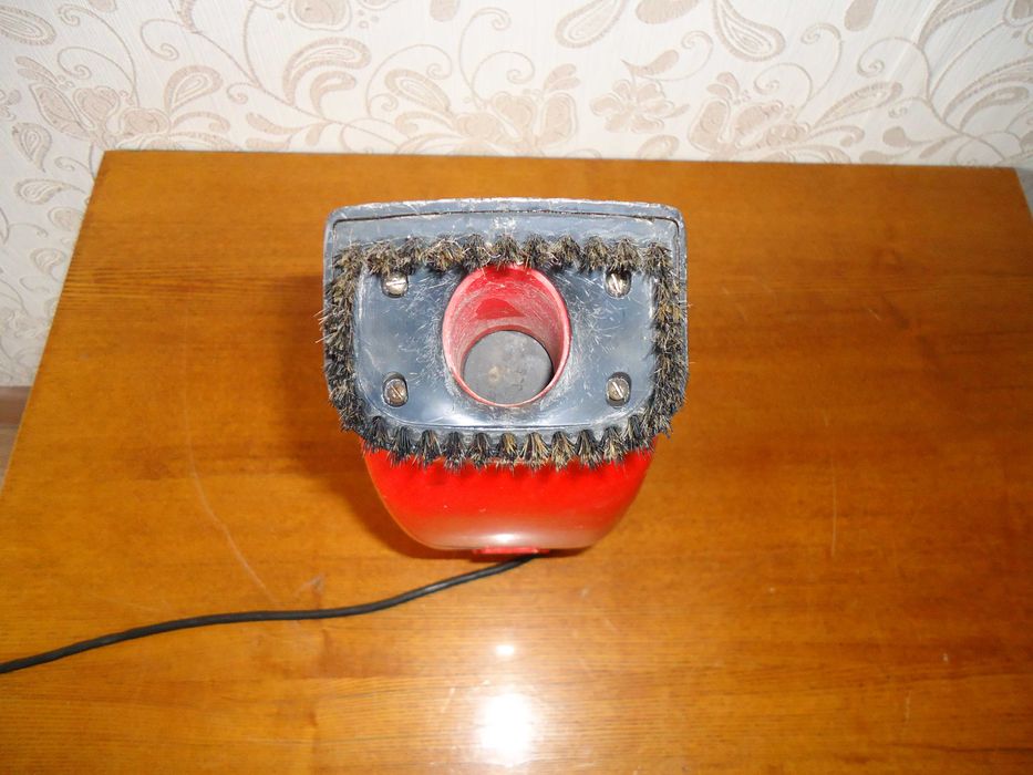 Советский пылесос Шмель 4