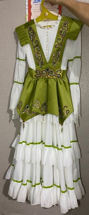 Казахская национальная плать
