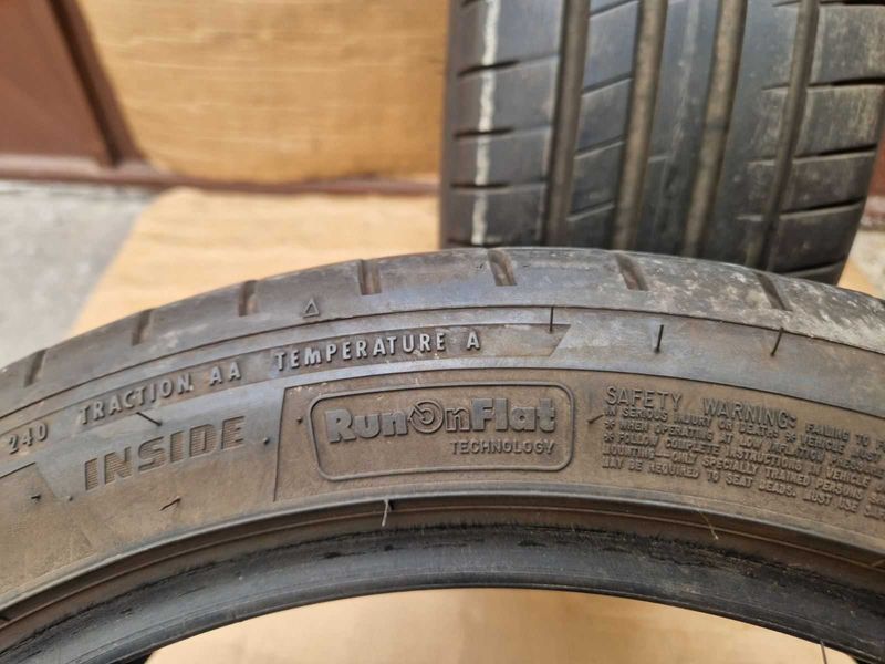 2 Dunlop R19 225/45
летни гуми Runflat 
DOT5218
