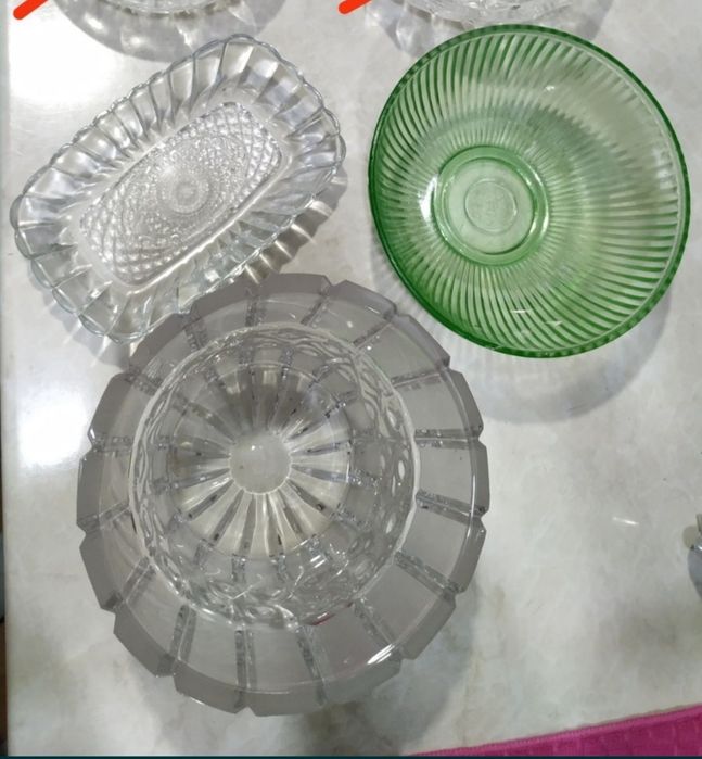 Салатницы разные, стекло