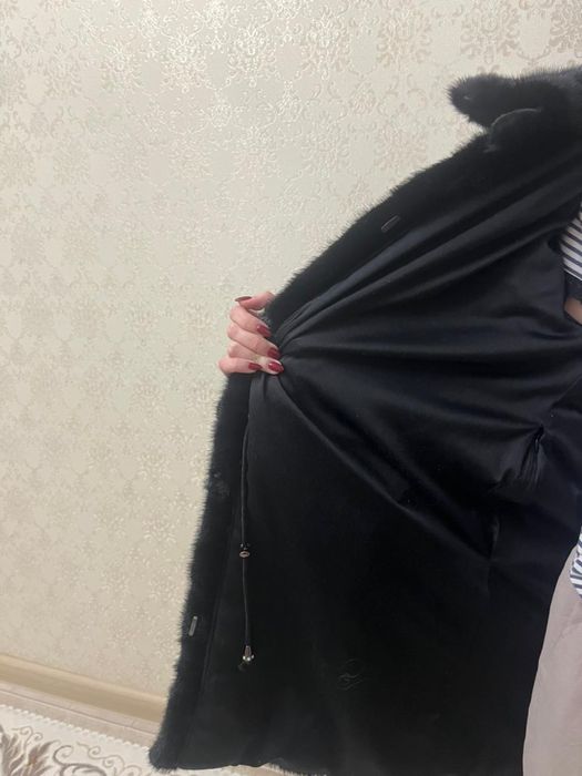 Продам норковую шубу