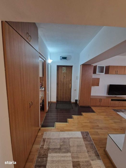 Apartament 3 camere de închiriat pe Calea Moșilor