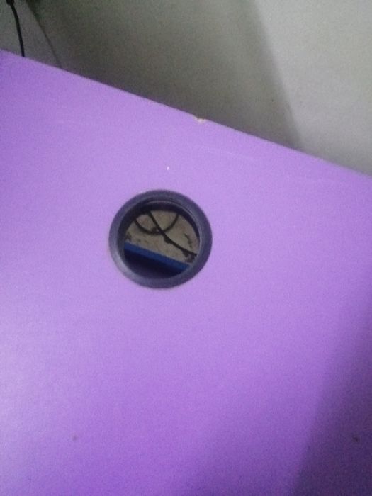 Стол компьютерный.