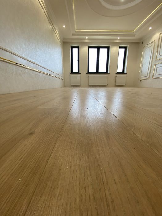 Ламинат териш . Arzonchi Usta Qidirvotganla tel Qimasin.