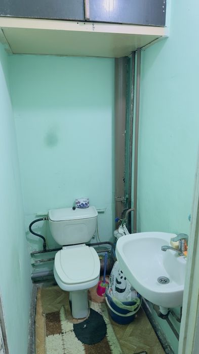 Srochno Sotiladi. 3 xonali kvartira, remonti o'rtacha, zo'r lokatsiya