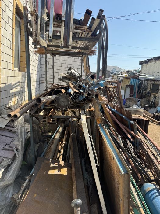 Продам лестницы,. Трубы уголки