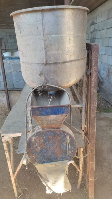 Продам дробилку для зерна