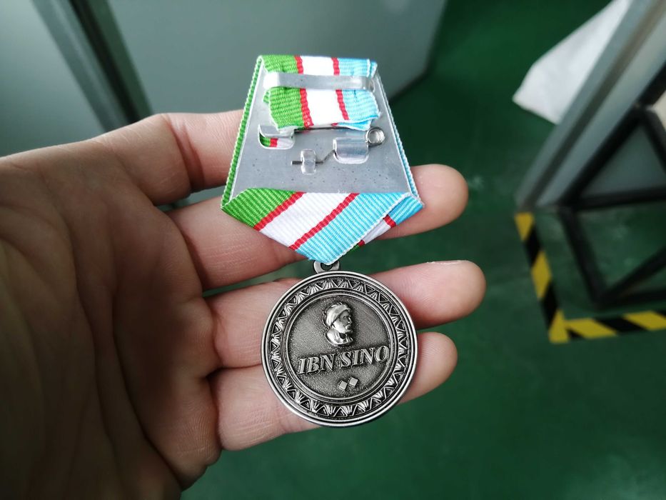Медаль за заслуги в Медицине
