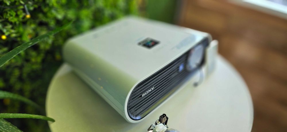 Прожектор SONY с резервна лампа