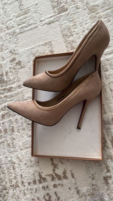 Продам обувь в отличном состоянии