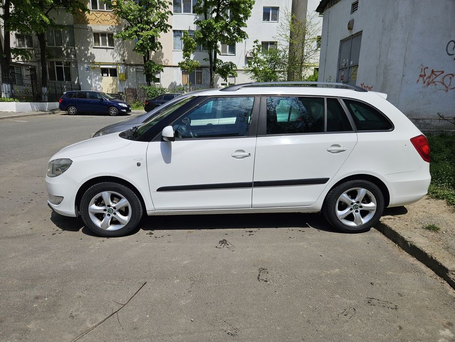 Inchiriez auto Skoda Fabia GPL - Rent A Car