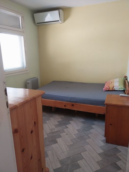 Самостоятелна къща под наем гр.Русе кв.Средна кула