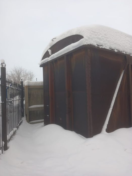 Продам корпус вагона полностью железный