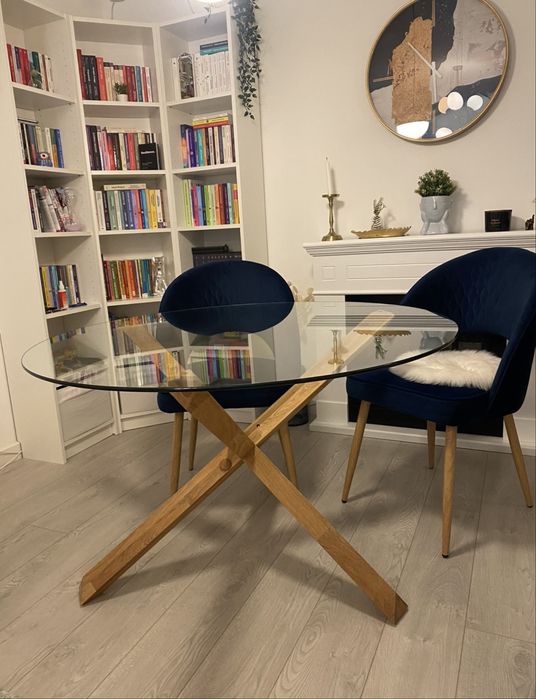 Scaun catifea albastra in stare excelenta