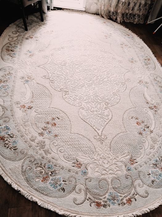 Продается     ковер