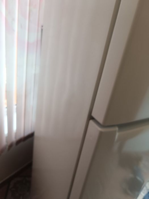 Хладилник Ariston Перфектно работещ!!!