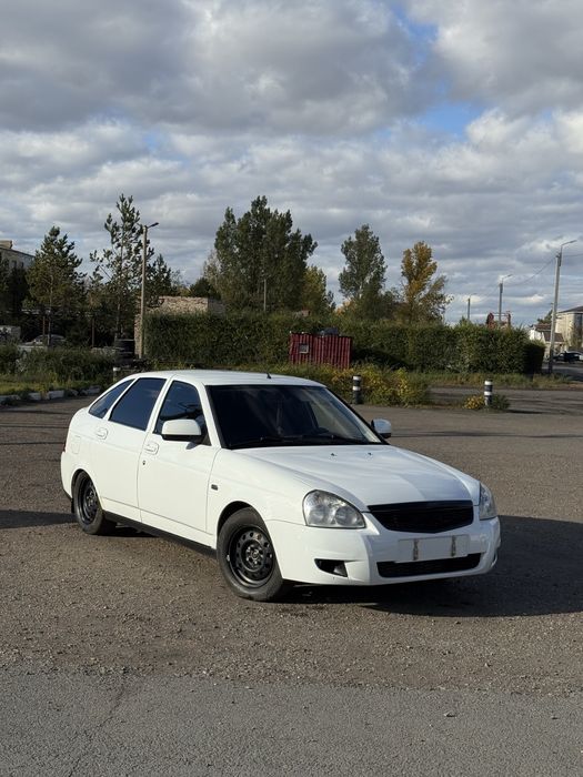 Продам  приору хетчбэк