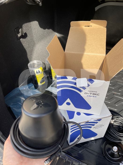 Антэкс, антенна на машину, бонка. Черный и белый цвет