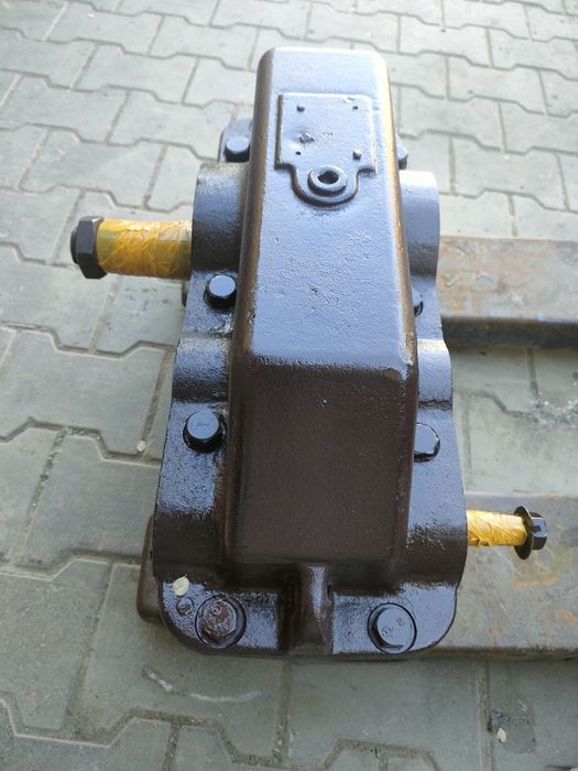 Продам редуктор. Ц2у 160