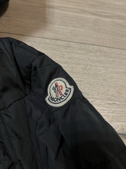 Оригинално яке Moncler