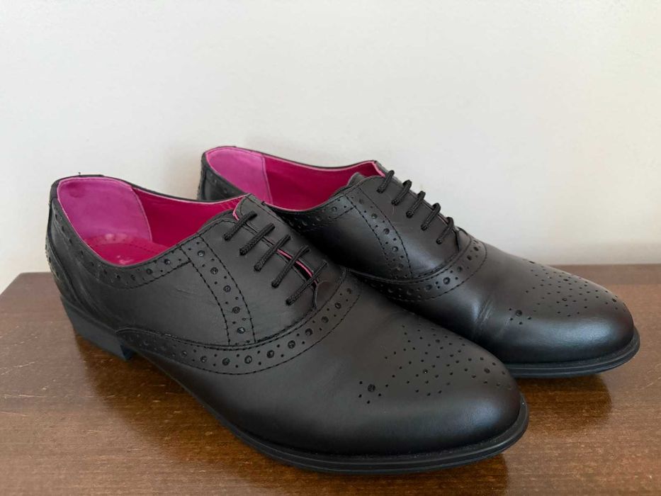 Дамски обувки от естествена кожа