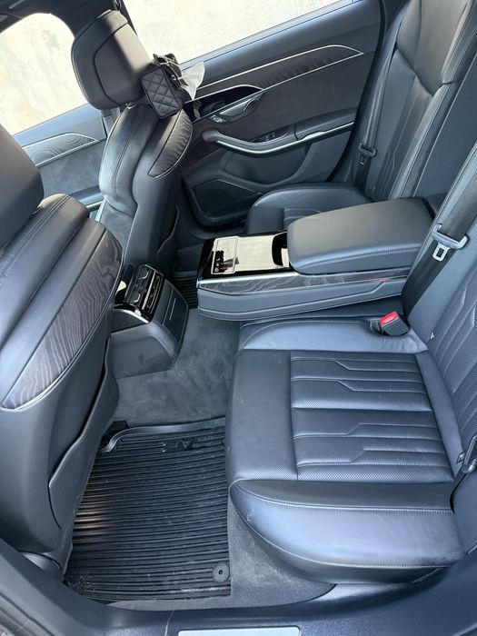 Vand Audi A8 /distronic+/masaj/bang&olufsen