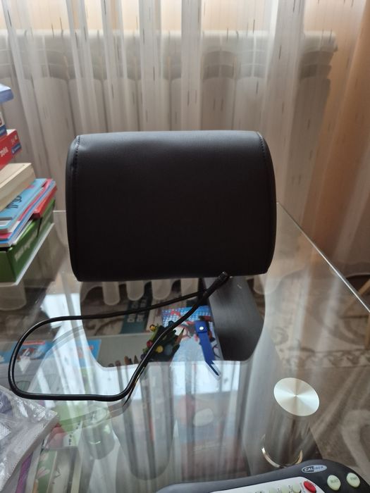 Tetiere DVD din piele