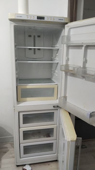 Холодильник за 10000 тг