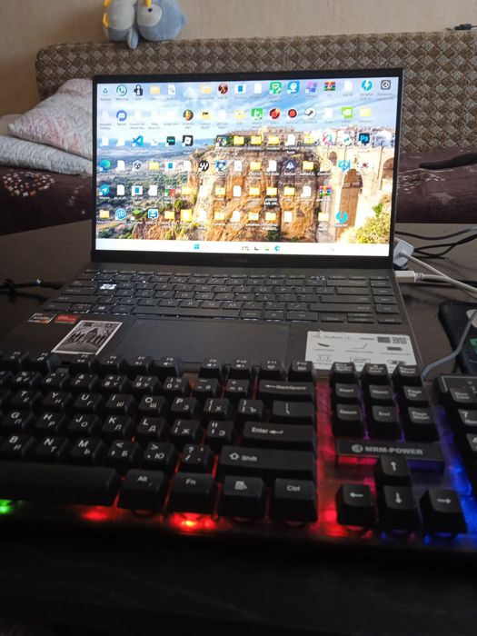 Ноутбук Asus zenbook 14