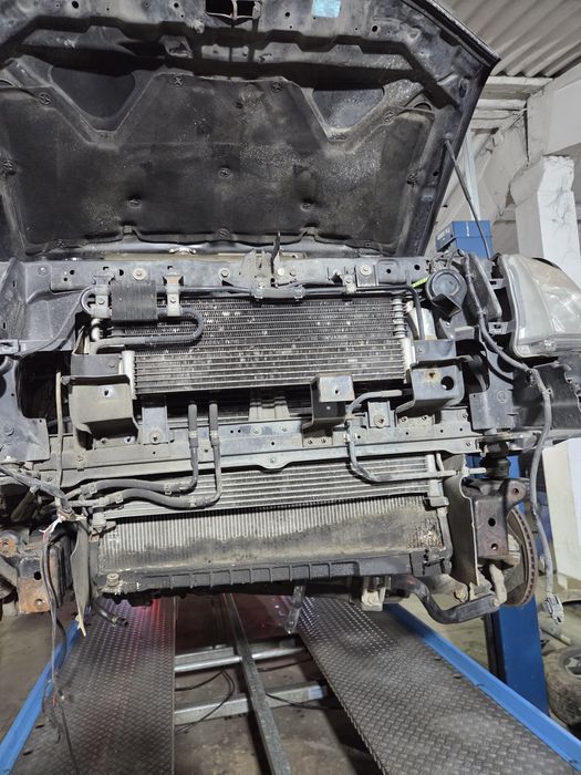 Dezmembrez Nissan Navara 3.0 v6 2013  v9x