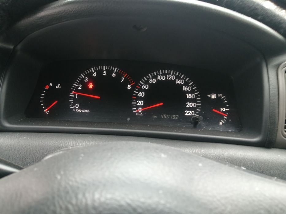 Продам тойоту королу