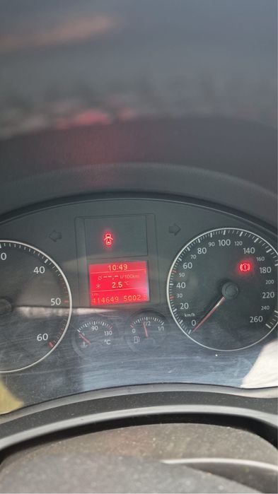 Vând Golf 5 1.9 TDI