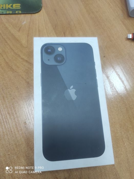 Продам iPhone 13 в хорошем состоянии