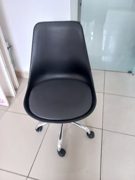 Scaun birou în stare buna 100 ron
