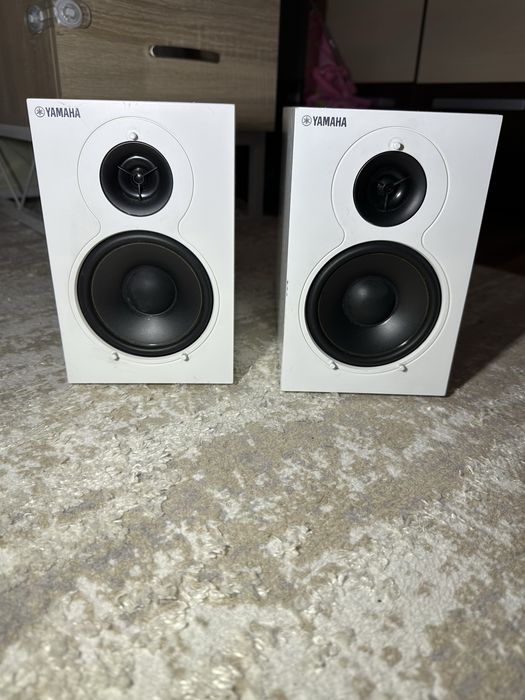 Boxe Yamaha NS-BP110 albe, în stare bună de funcționare