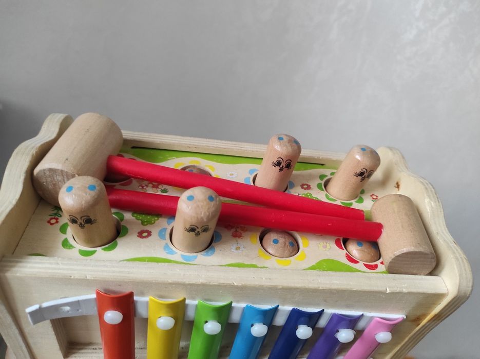 Продам детские игрушки б.у