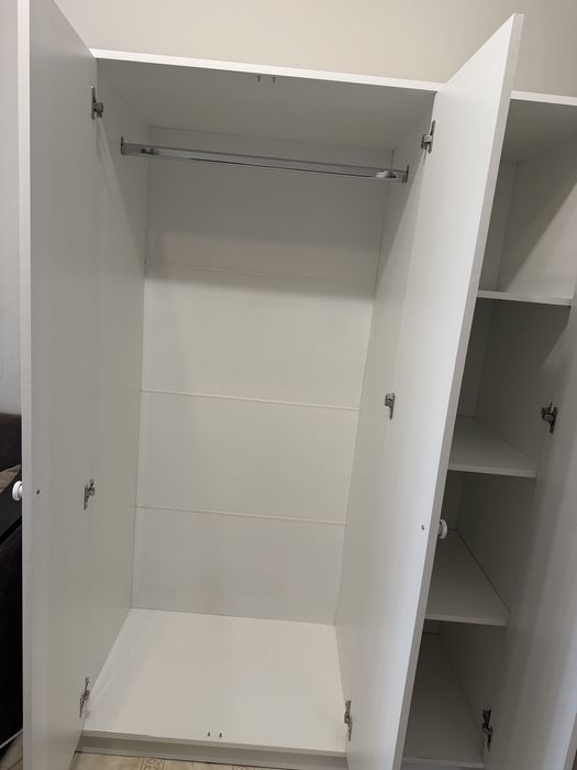 Продам  шкаф в детскую