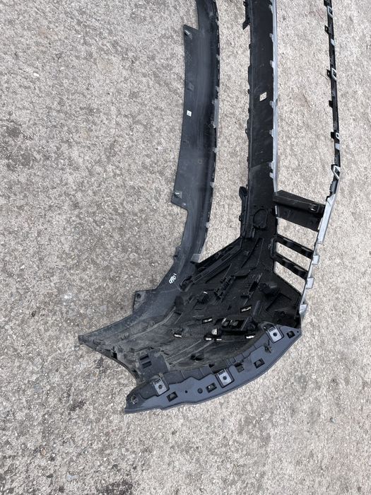 Предна броня за Peugeot 3008 Пежо 3008  2024г-