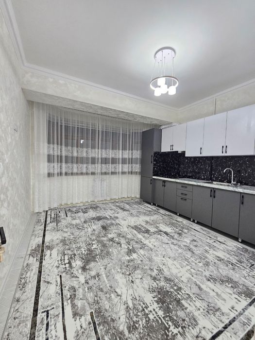 Продаётся 2х комнатная  квартира