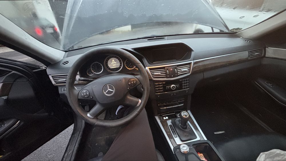 MERCEDES-BENZ E-Class 2009 — imagine 3