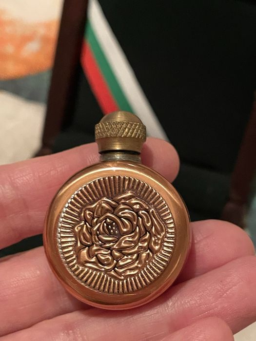 Розово масло ЗГУ 100% натурално в медна конкум