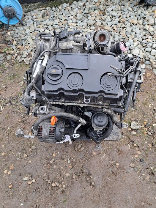 Vând motor 2.0 BMM cu accesorii