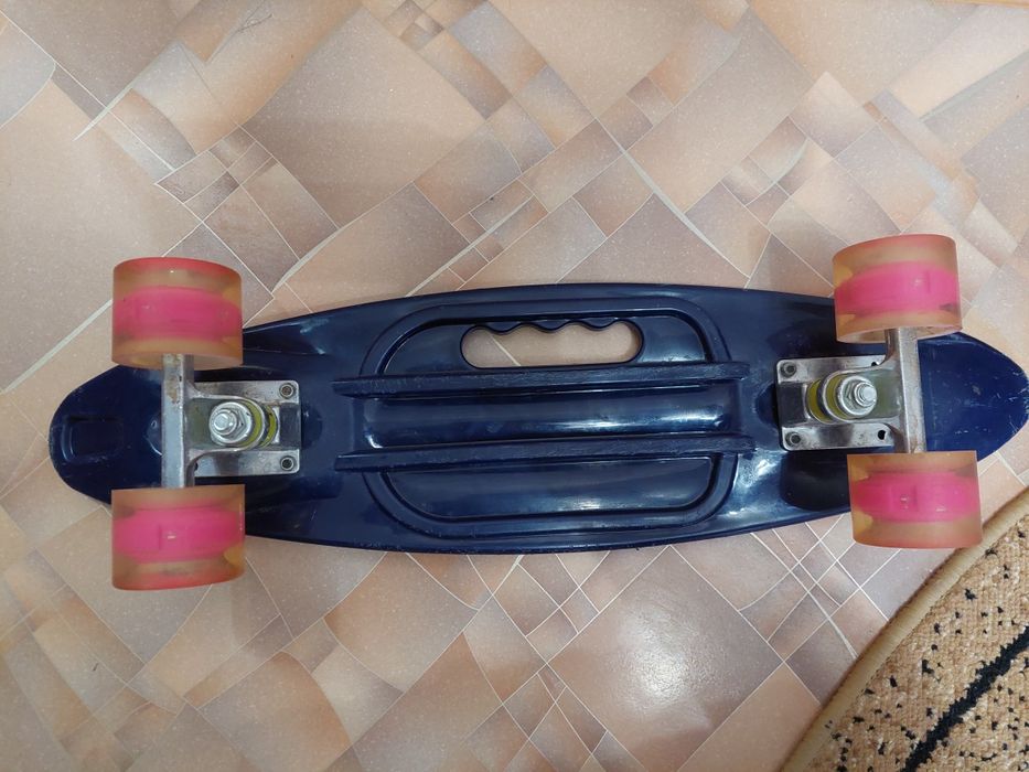 Продам скейтборд