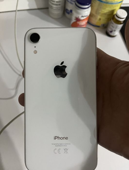 Iphone XR 64gb akb 77%