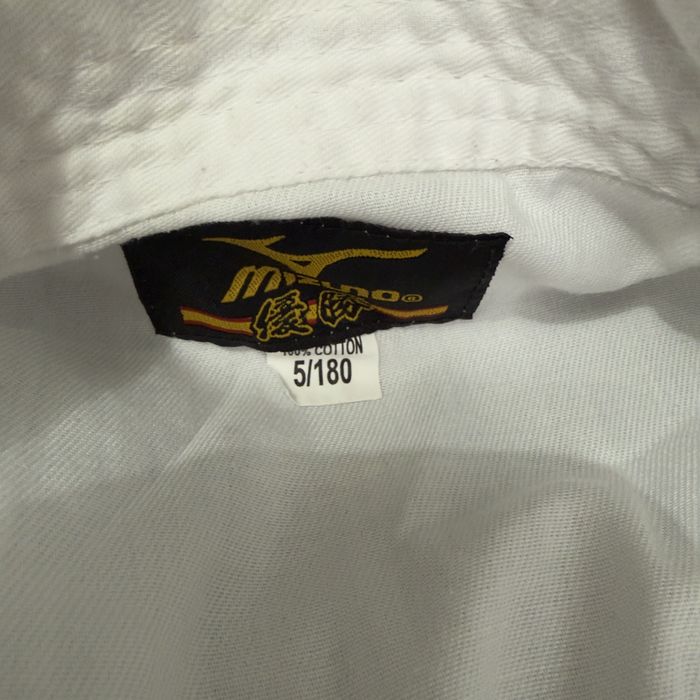 Продам кимоно новое для спорта