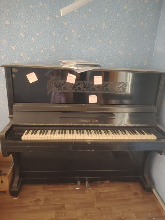 Продам пианино б/у