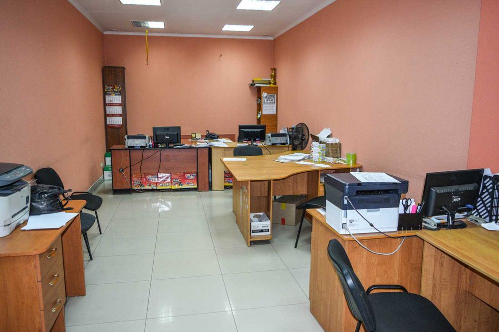 Просторный магазин, в перспективном районе города.